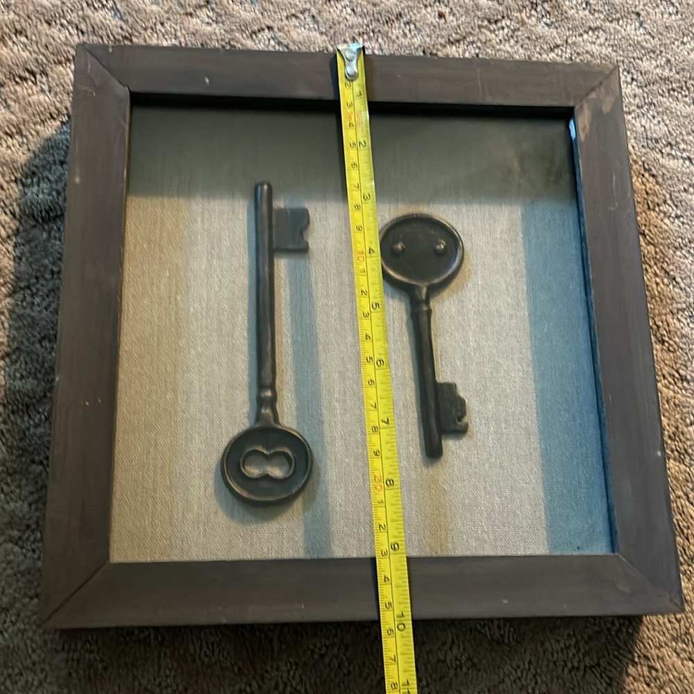 10” by 10” home decor. Framed keys - Picture 2 of 3